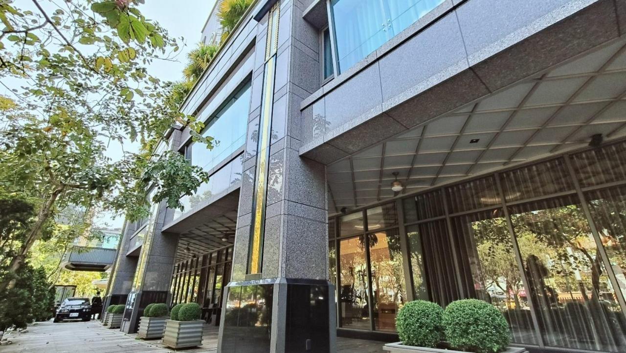 S Aura Hotel Taipei Exteriör bild